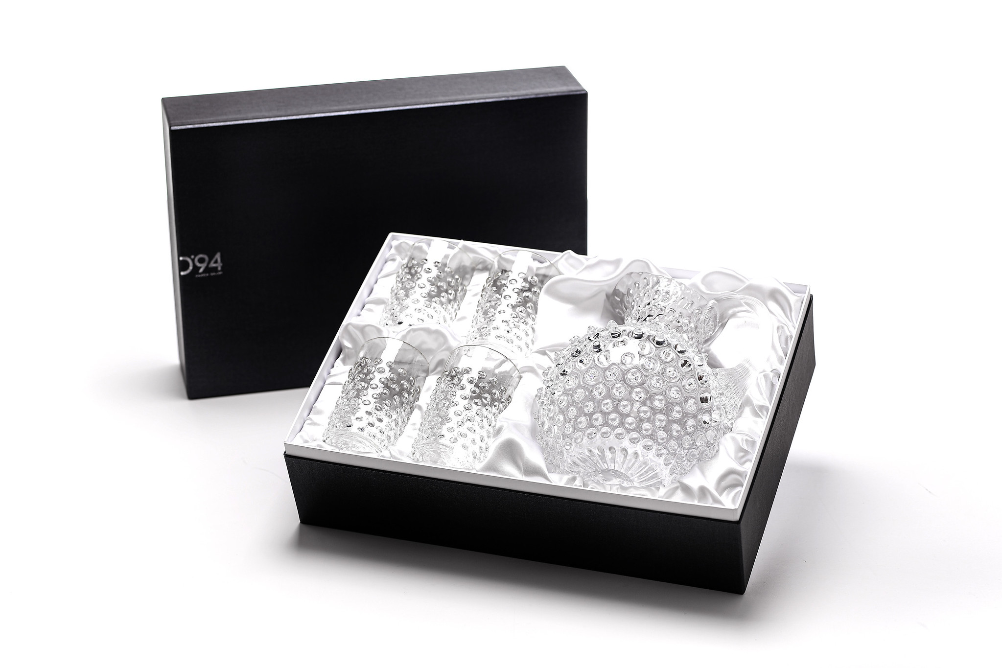 Darilni komplet vrč s štirimi kozarci