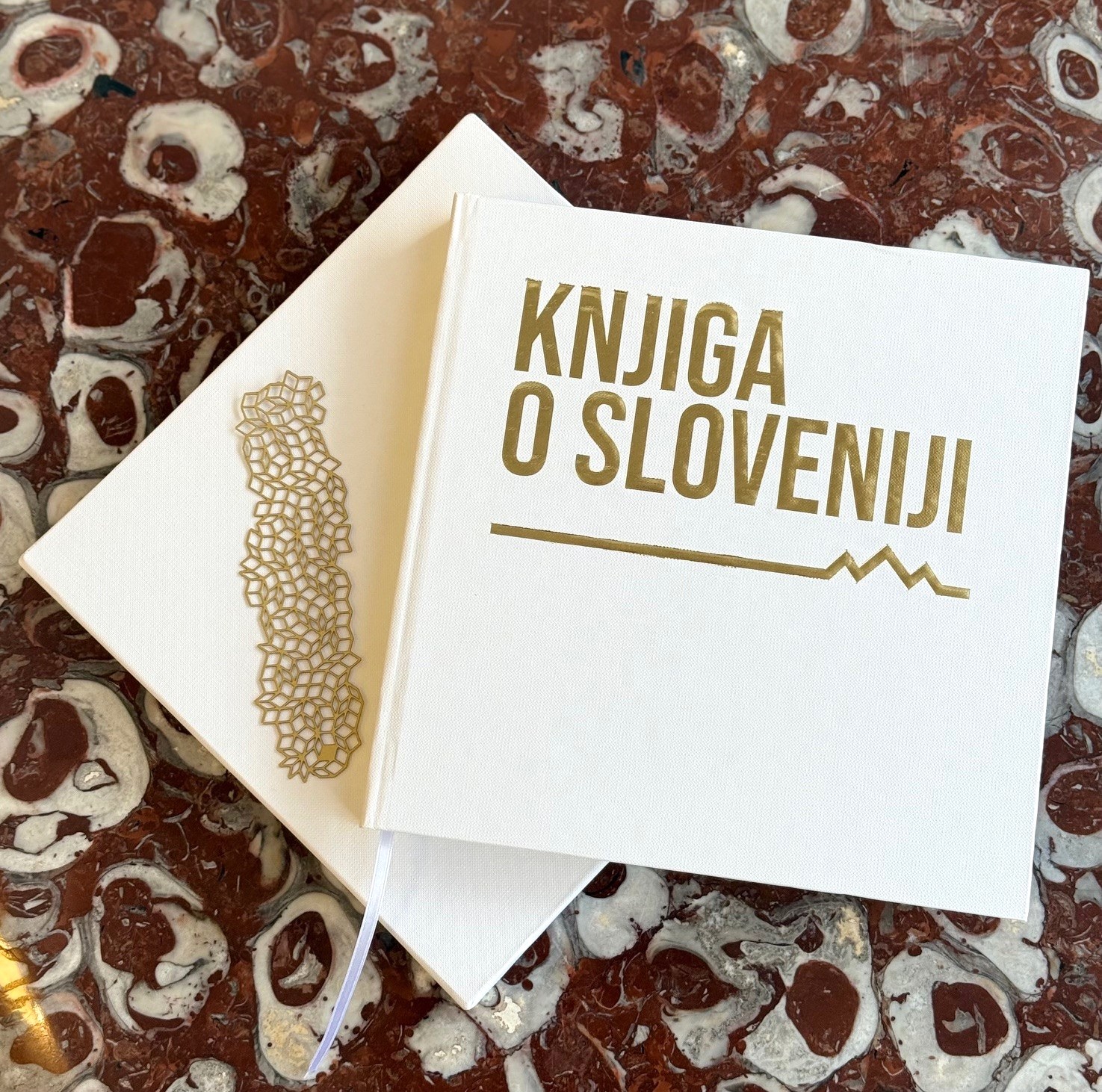Knjiga o Sloveniji